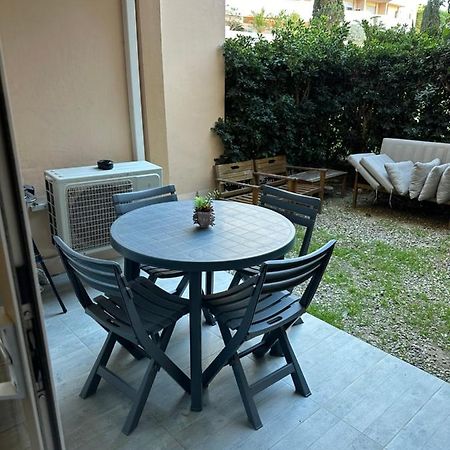 Studio Cabine Avec Jardin Appartement Canet-en-Roussillon Buitenkant foto